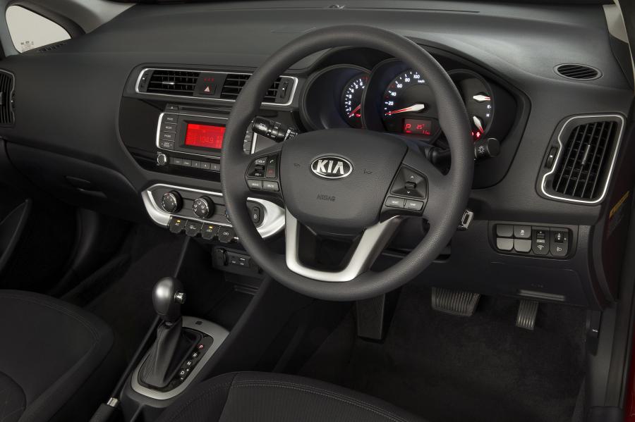  Kia Rio 3-Door 2015 года  (AU) (фото 4 из 5)